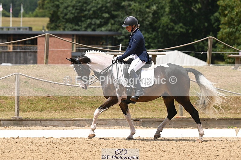 250720A-123612-10380 - 164-Dominique.Kinnaird-Perry-Pallas.Vanquish