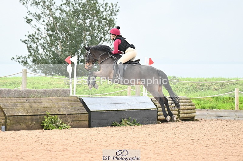 241110A-114206-00657 - 80cm 11.30 to End