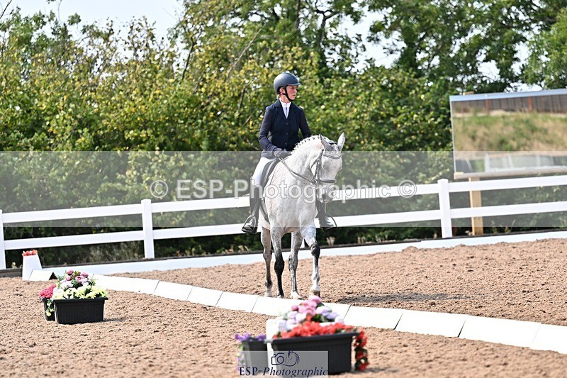 250816-145432-05488 - 149-Sophie.HawkeRAINBOW.DREAM