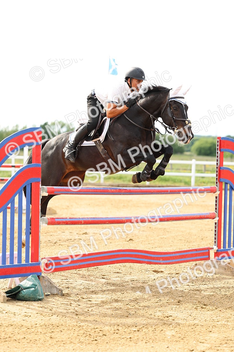 SBM_006492 - Class 20 - Senior Foxhunter - 1.20m