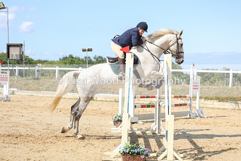 3E7A0731 - Class 4: Senior British Novice/90cm open