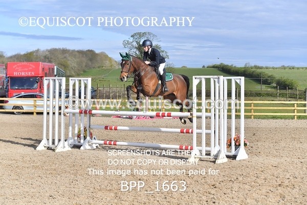 BPP_1663 - CLASS 18 SUN Senior Newcomers/ 1.10m Open