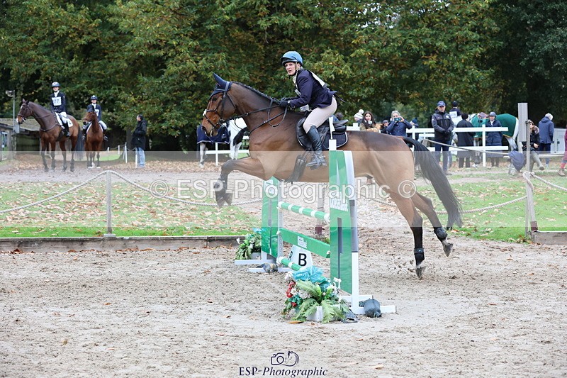 251026A-144827-26494 - G-514-Carolyn.Price With Trot Up