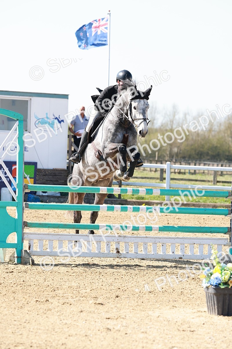 SBM_004534 - Class 17 - Senior Newcomers - 1.10m