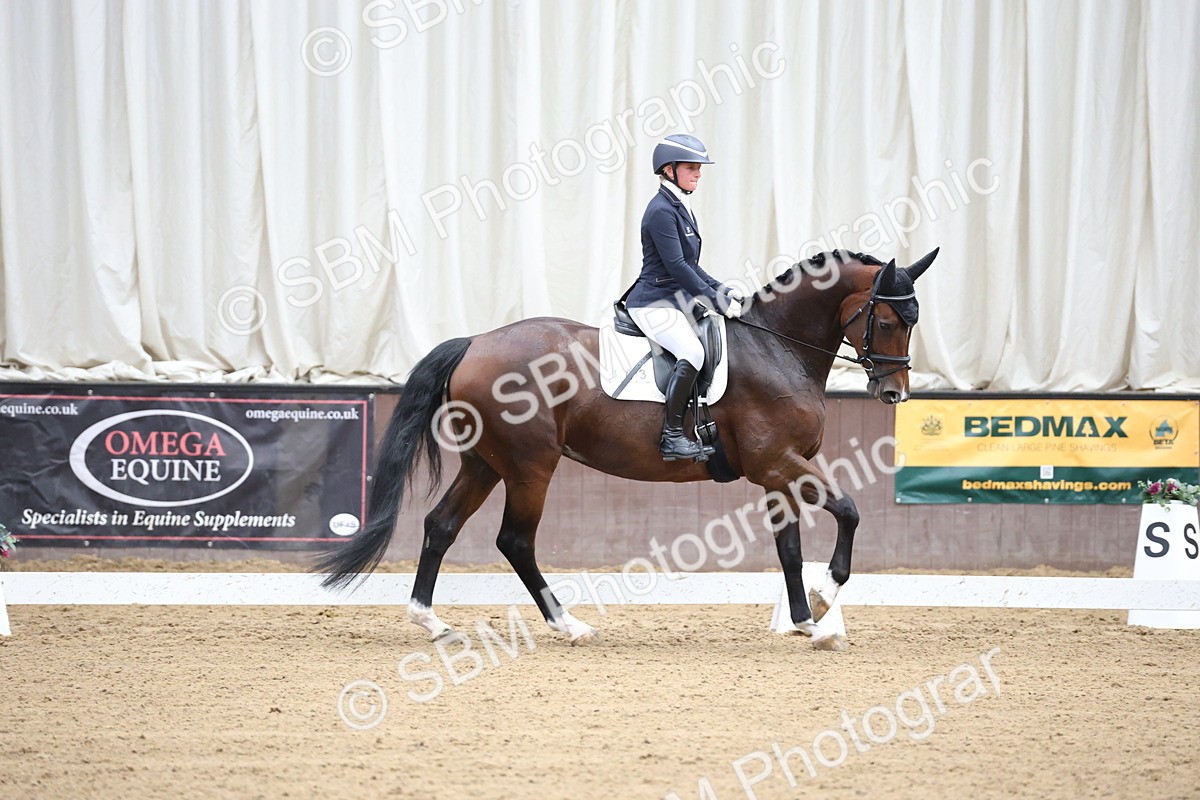 SBM_004003 - Class 8 - Advanced Medium 6 Silver