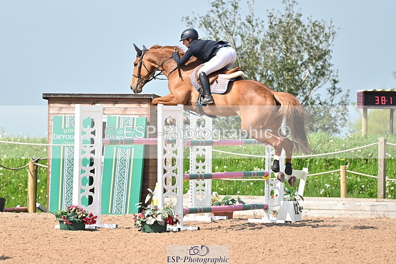 240512A-105811-17439 - Cls 48 National 1.30m Open