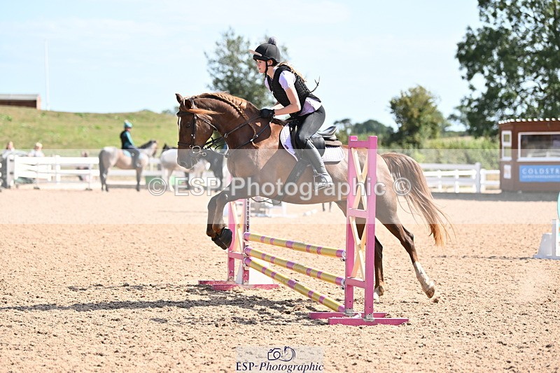 250821B-154546-00608 - Group B - Danielle