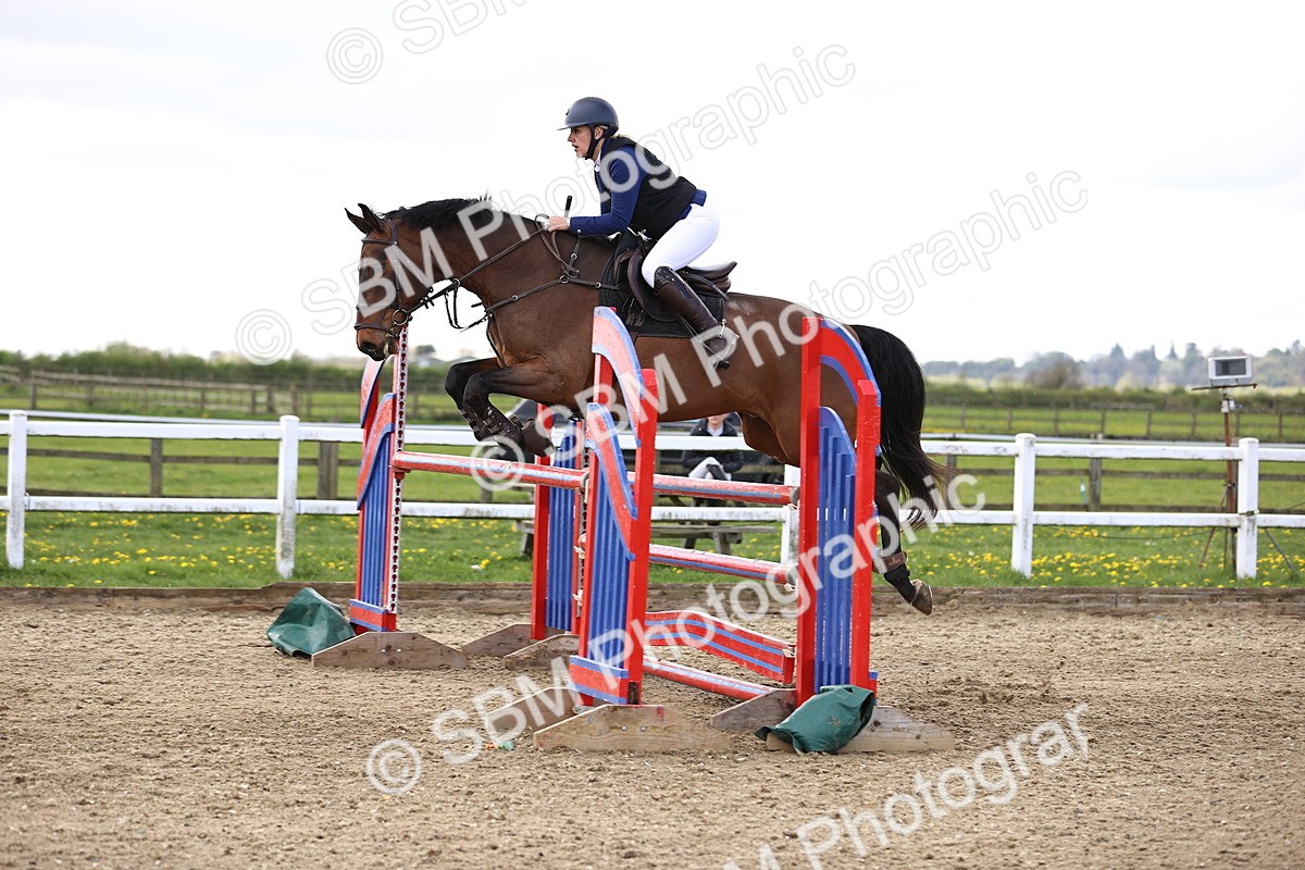 SBM_004023 - Class 17 - Senior Newcomers - 1.10m