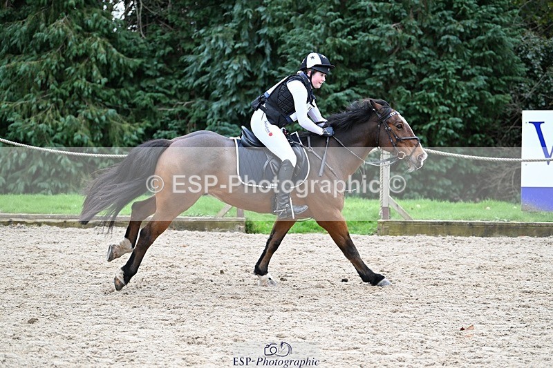 241117-141154-04473 - Cls 3 90-95cm 14.00 to 15.00