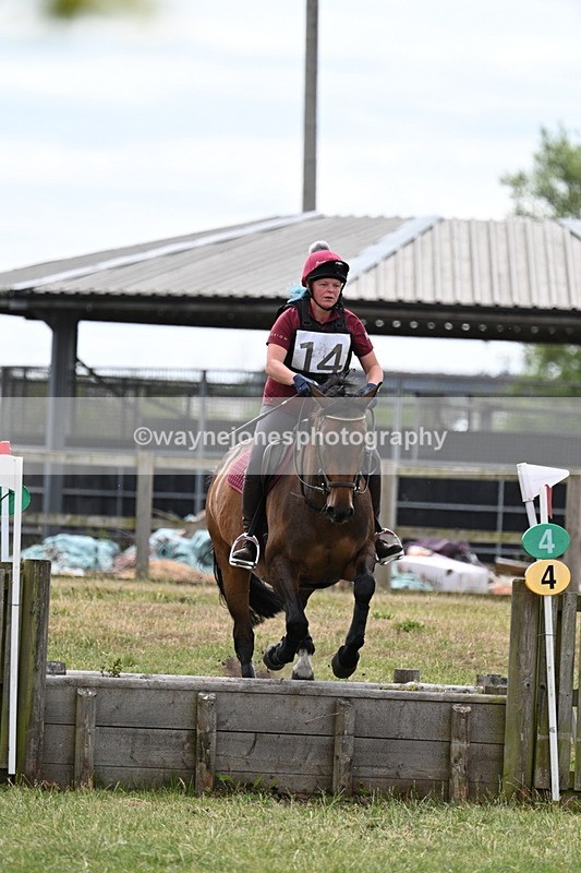 WJ7_4993 - 60cm XC Time 09:58 to 10:16