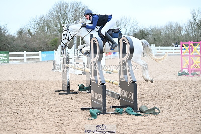 240128A-122440-00852 - Cls 4 Pony Newcomers and 1m Open