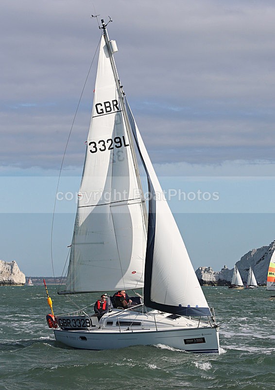 130601 GBR3329L WT7A8446 - ROUND THE ISLAND RACE - 1st June 2013
