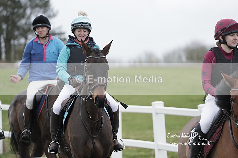 PtP 260323 0157 - New Forest Hounds Point-to-Point Larkhill 26/03/23