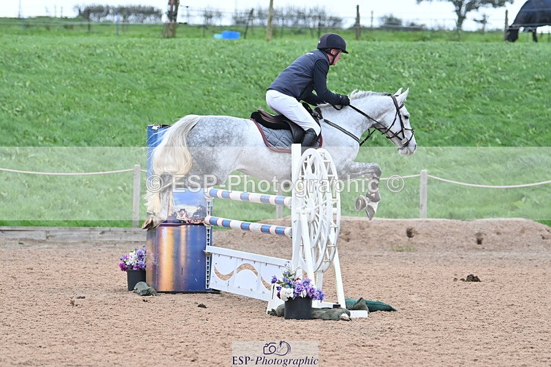 231013A-143504-02744 - Cls 9 Foxhunter & 1.20m Open