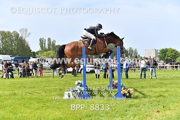 BPP_8833 - CLASS 2 The RHS Equikro Equestrian Classic Championship Qualifier (1.20m)