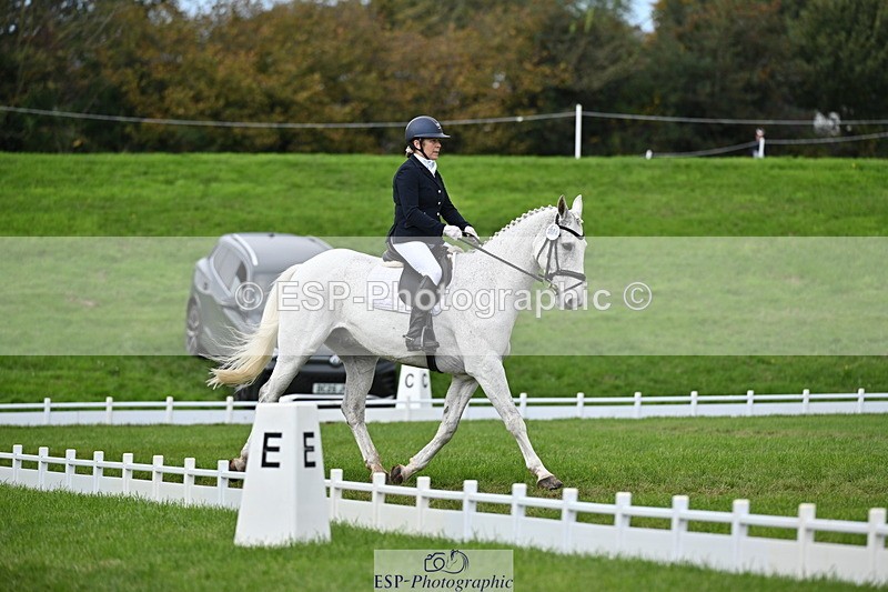 251024A-134252-12205 - D-364-Samantha.Holland