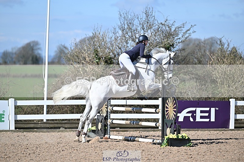 250314-113107-00323 - Cls 2 British Novice and 90cm