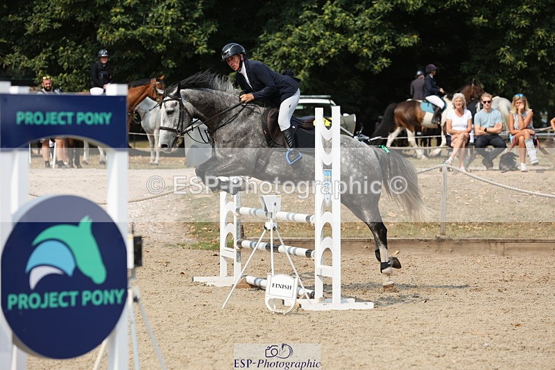 250816A-110236-00942 - Cls 3 Snr British Novice