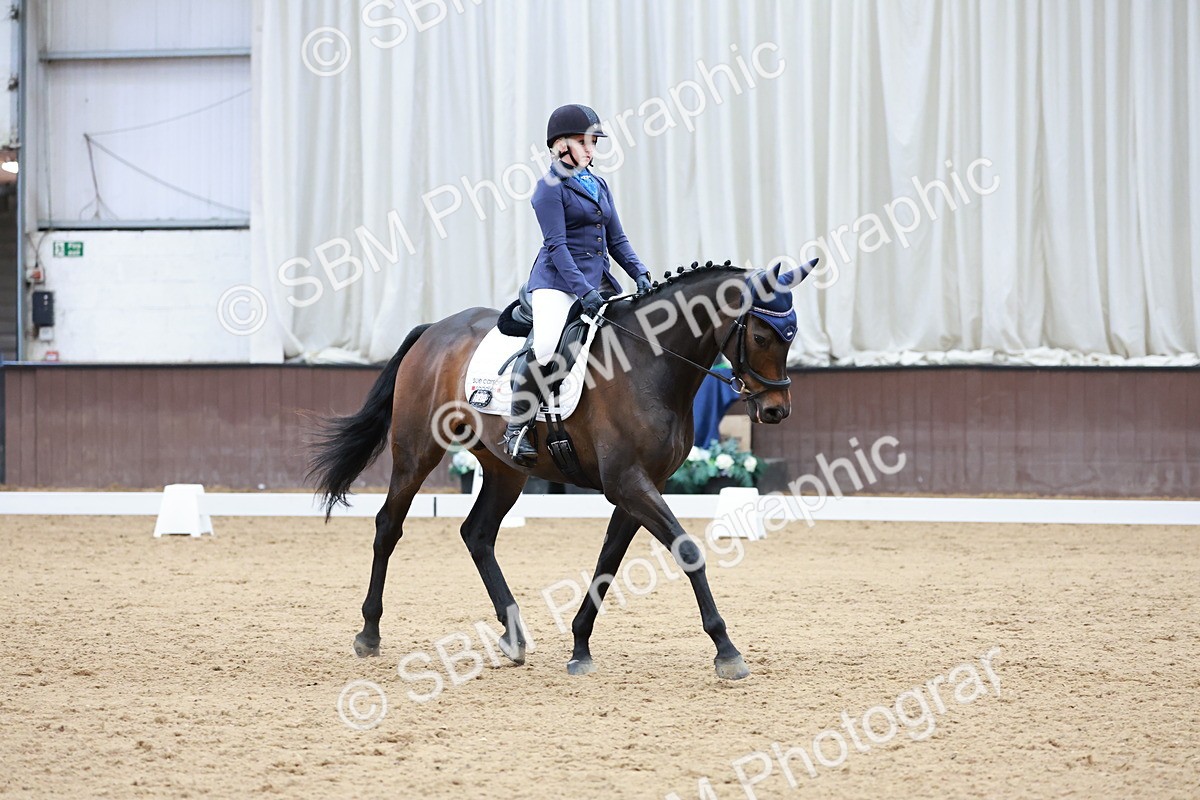 SBM_010088 - Class 6b - Novice 6 - 12.40-13.43