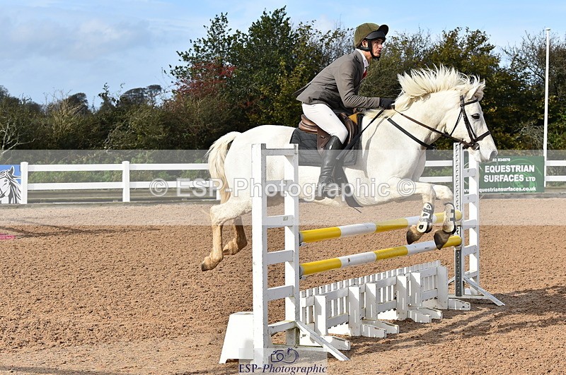 231029A-112928-03054 - Pony Newcomers & 1m Open