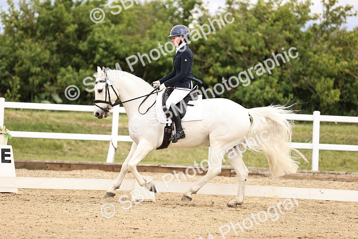 SBM_002868 - Class 2 - Novice 4 - 12.00-13.10