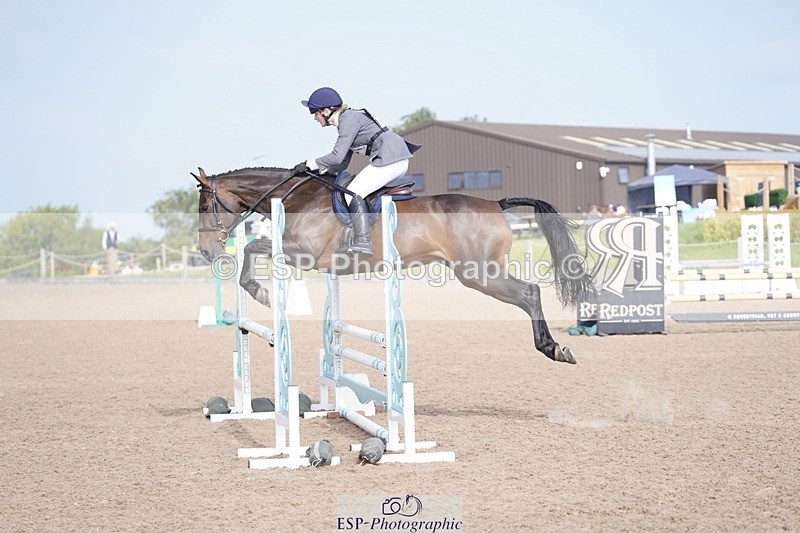 240831A-102348-00251 - 151-Olivia.Fox-Pitt-VIOLETTA.II