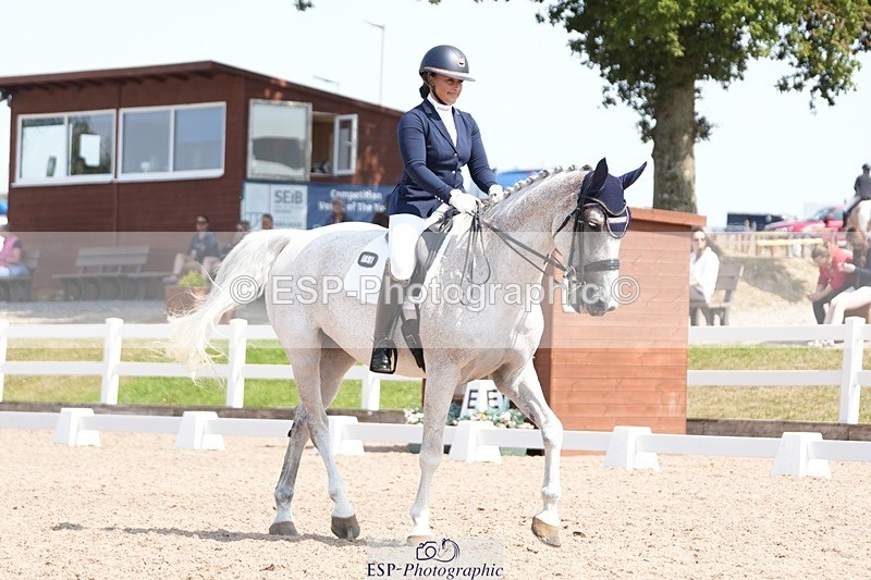 250817-124909-09176 - 156-Layla.Ambersley-BroadbentGalwaybay.Buddy