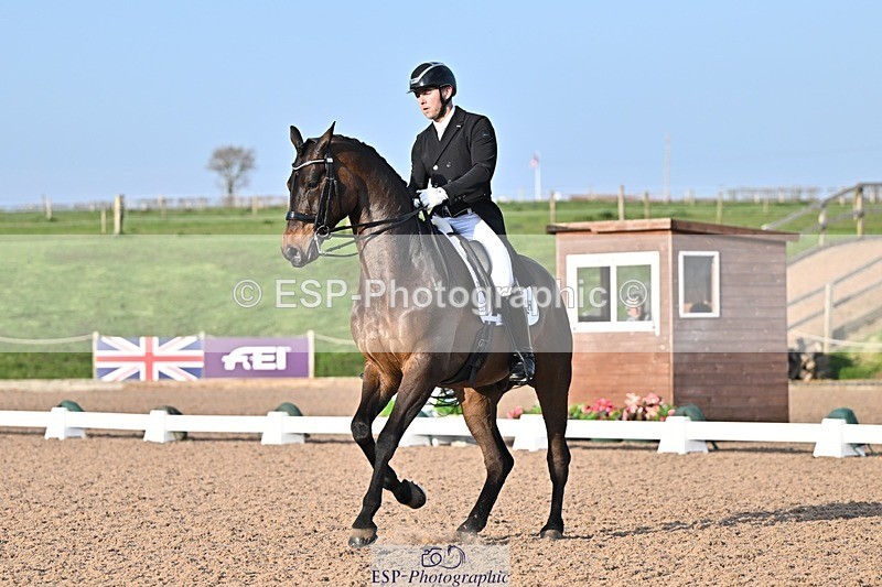 250404-181546-08587 - 159-Darren.Hicks-Tramontana.Tiger.Feet