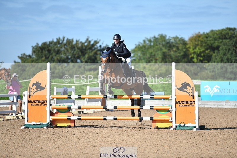 230903A-102405-03682 - Cls 12 95cm Amateur Quali