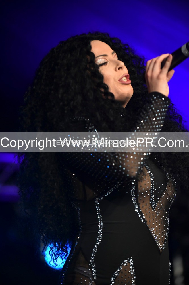 SH4_5949 - The Cher Experience