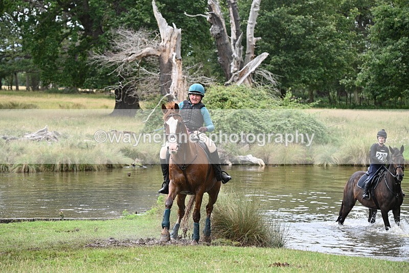 WJ7_3486 - Time at Water 12:15 to 12:50