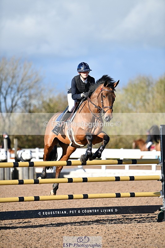 231110A-144631-00870 - Cls 6 Foxhunter & 1.20m Open