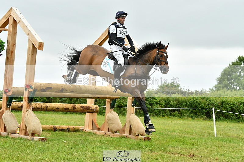 250524A-130621-10499 - B-367-Tom.Grant-QUID