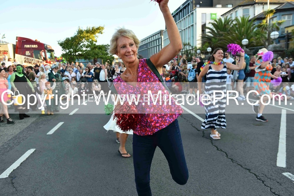 SH4_3647 - Carnival Procession.