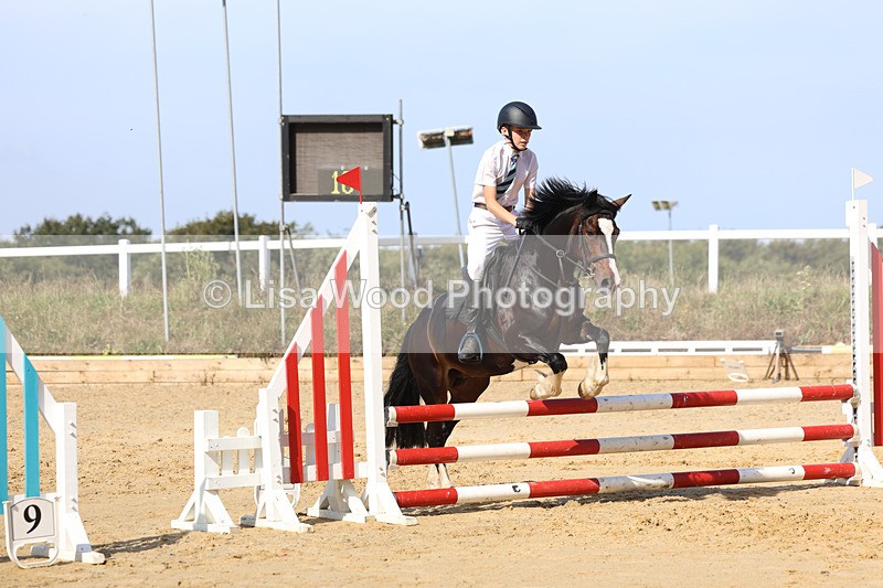 3E7A0910 - Class 6: 70cm Junior