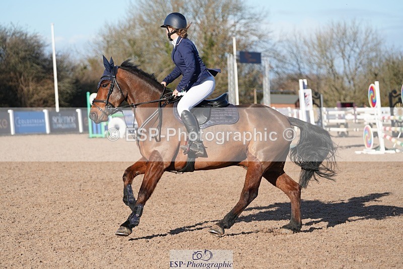 251130-120138-01134 - Cls 6 Blue Chip Pony Newcomers & 1m Open