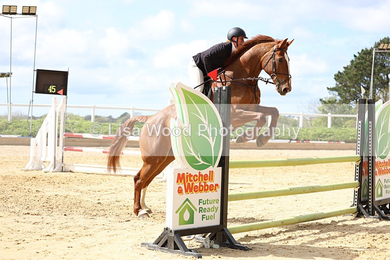 3E7A8279 - Class 11: 1 metre open