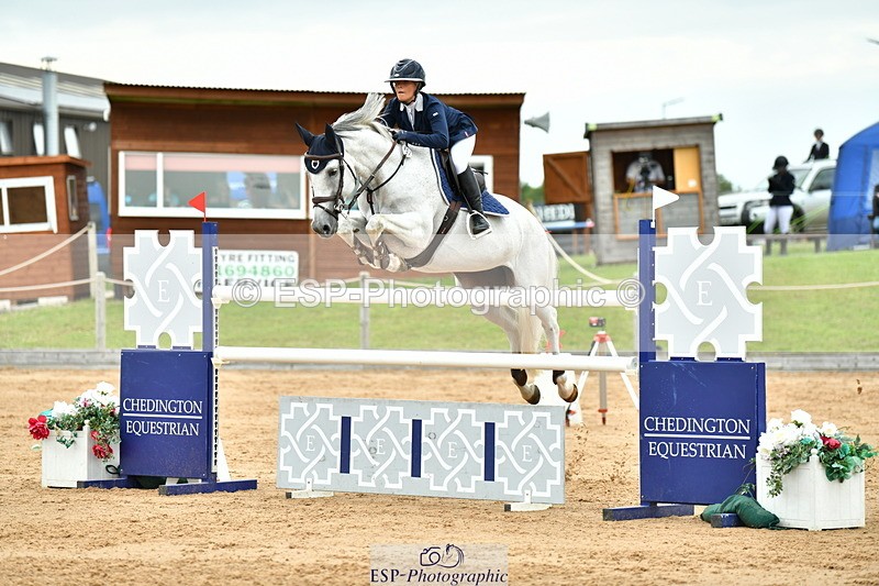 230720A-153946-03980 - Cls 9, 2 Star Big 1.40m Start to break