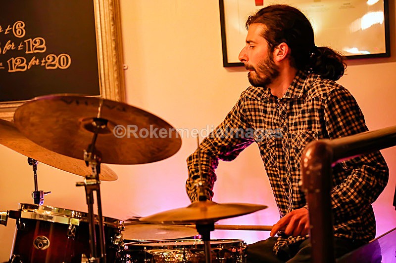  - BEN THOMAS & DAVIDE LOGIRI TRIO