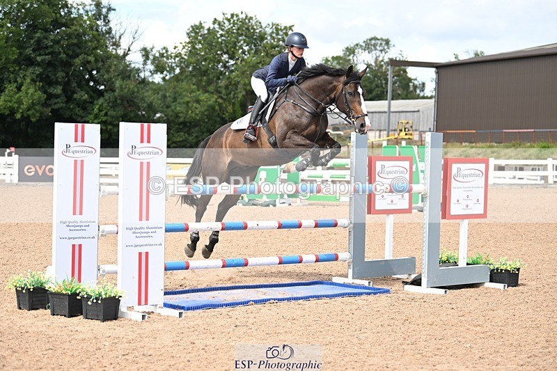 250723-153709-01175 - Cls 6 Foxhunter and 1.20m
