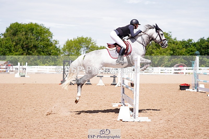 240629A-121912-05289 - Cls 18 Newcomers and 1m Open