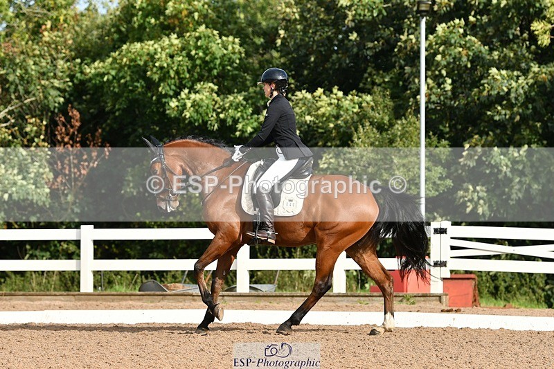 250906-093114-00361 - 040-Rianne.FultonSunset.Mojito