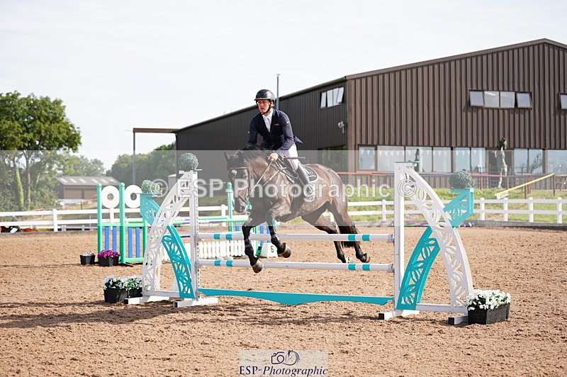 240804A-094152-09915 - Cls 48 Snr Discovery and 1m Open