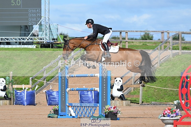 230721A-164340-07800 - Cls 10, 2 Star Big 1.45m Break to End