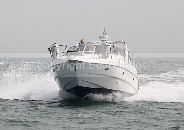090524 RUM RUNNER IMG_2593 - Motorboats - Open