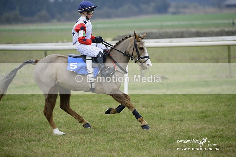 PtP 230122 102 - Cocklebarrow Races - Heythrop Hunt - 23/01/22