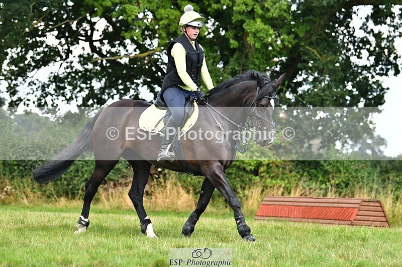 230817-141606-02992 - Abbie's 2nd Group - XC