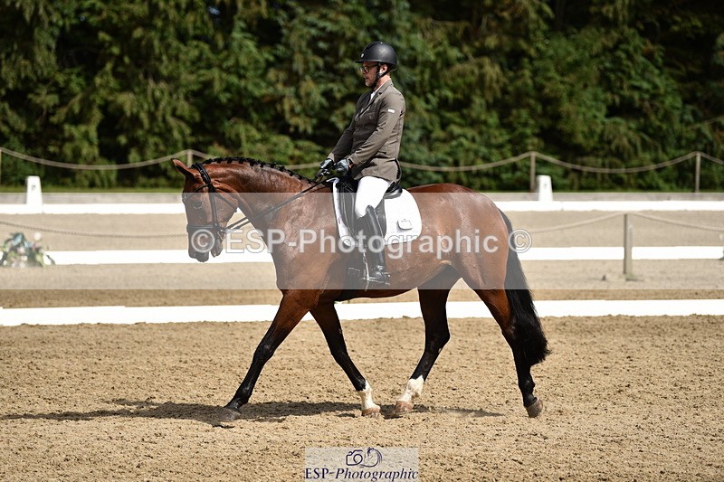 140110A-043924-12217 - 149-Andrew.Parry-Wilmine