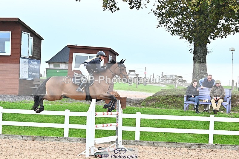 261028-142103-00941 - Foxhunter and 1.20m