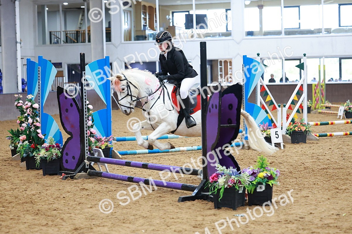 SBM_001681 - Class 3 - Horse & Hound (60cm)